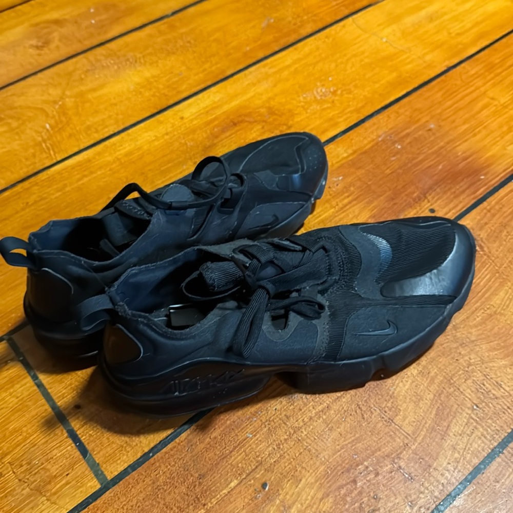 Nike air max infinity , worn, size 9.5